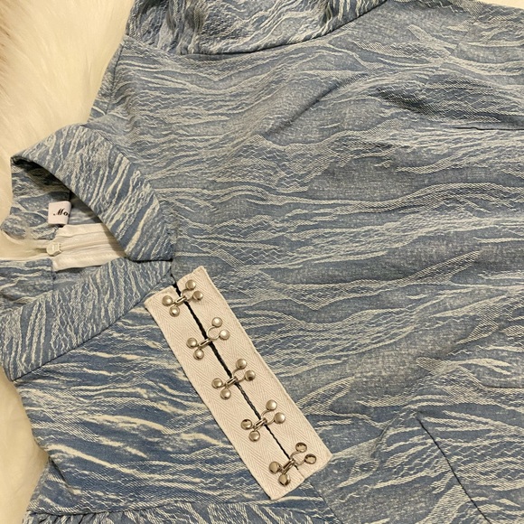 Chinese Style - Picture 3 of 4